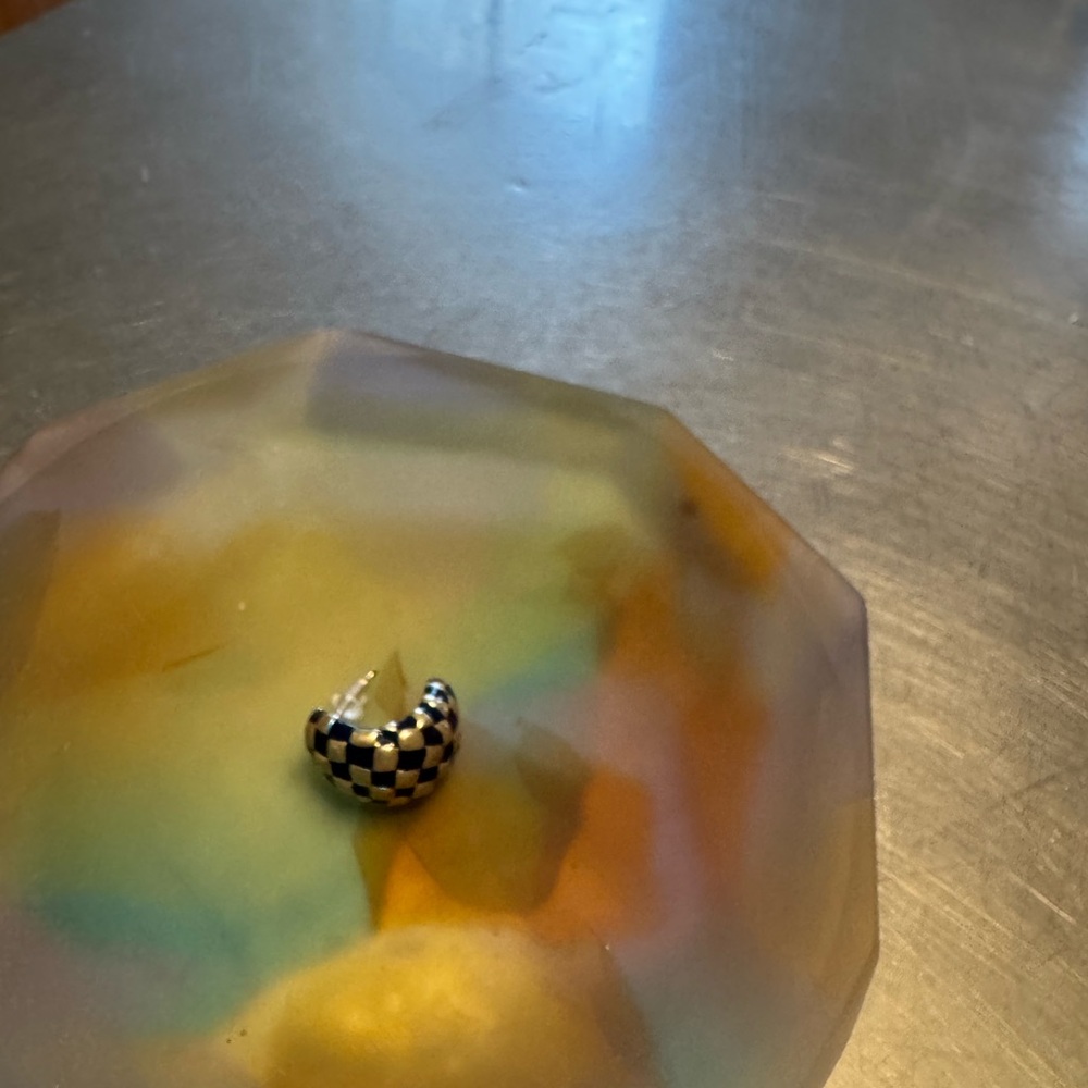 Checkered Hoop Earrings - Picture 6 of 6